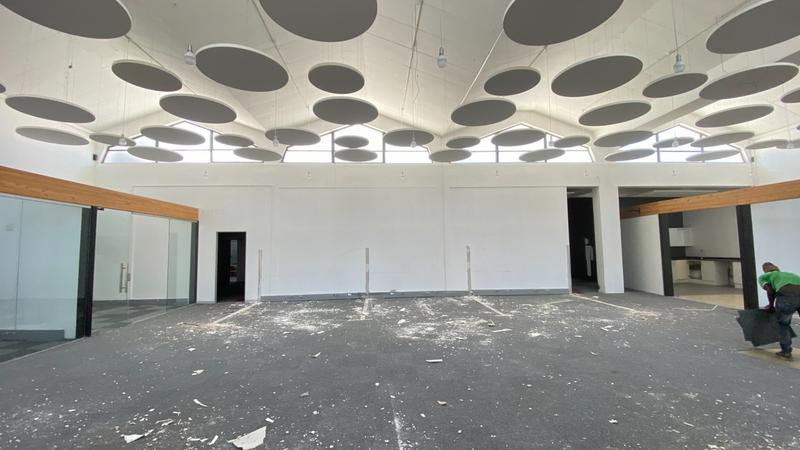 To Let commercial Property for Rent in Maitland Western Cape